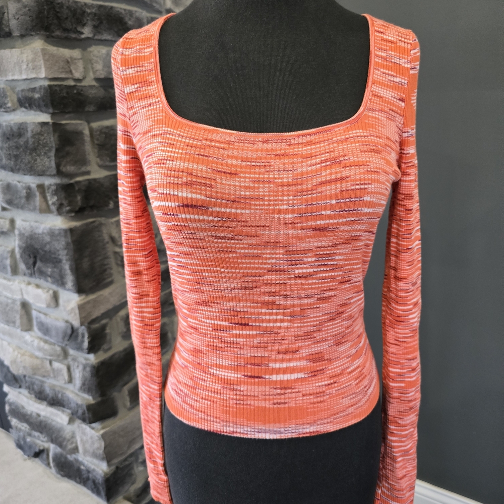 Buckle Orange Knit Long Sleeve Scoop Neck Top